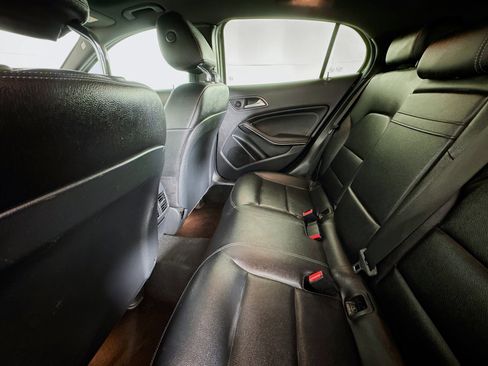 Used 2017 Mercedes-Benz GLA 250 4MATIC image 23