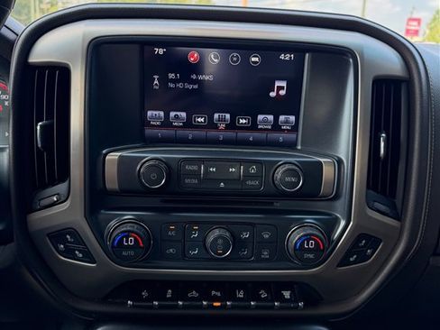 Used 2016 GMC Sierra 2500 Denali w/ Duramax Plus Package AWD/4WD image 21