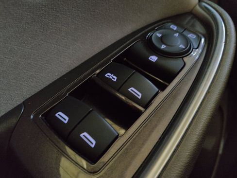 Used 2022 Chevrolet Malibu LT FWD image 27