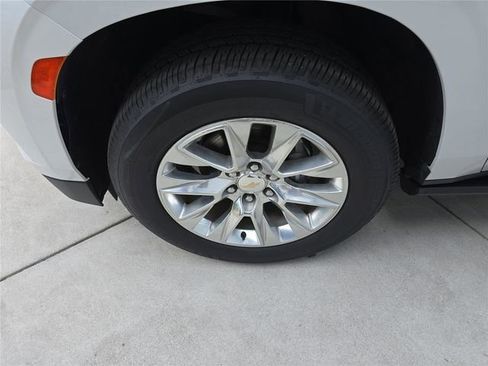 Used 2023 Chevrolet Tahoe Premier image 12