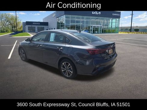 Used 2024 Kia Forte LXS FWD image 9