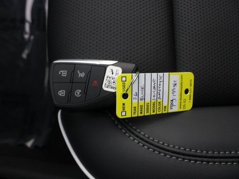 New 2026 Buick Enclave Avenir image 9