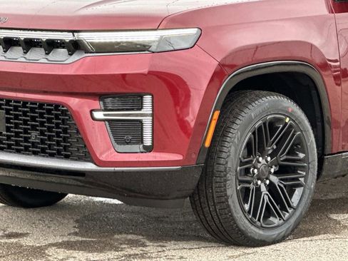 New 2026 Jeep Grand Wagoneer Limited image 7