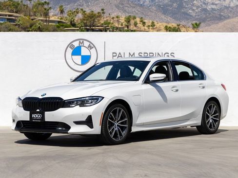 Used 2021 BMW 330e RWD image 1