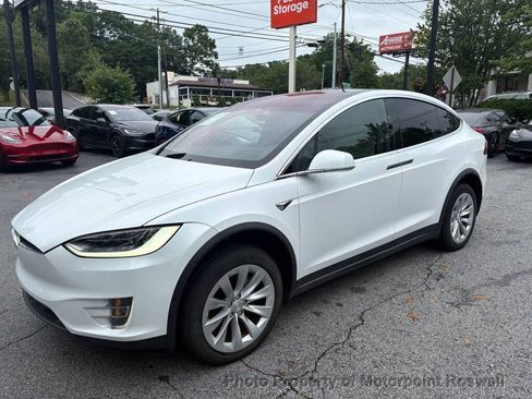 Used 2021 Tesla Model X Long Range AWD/4WD image 7