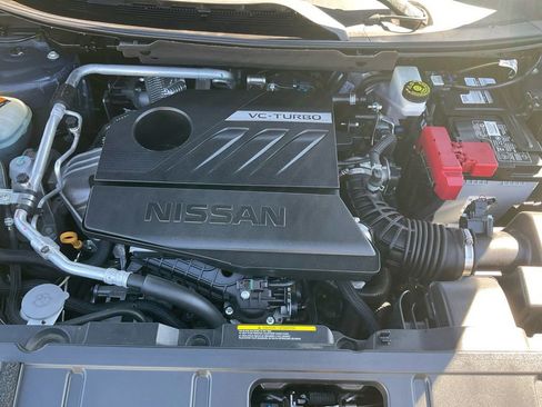 Used 2023 Nissan Rogue SV image 31
