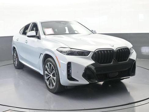 Used 2026 BMW X6 xDrive40i AWD/4WD image 9