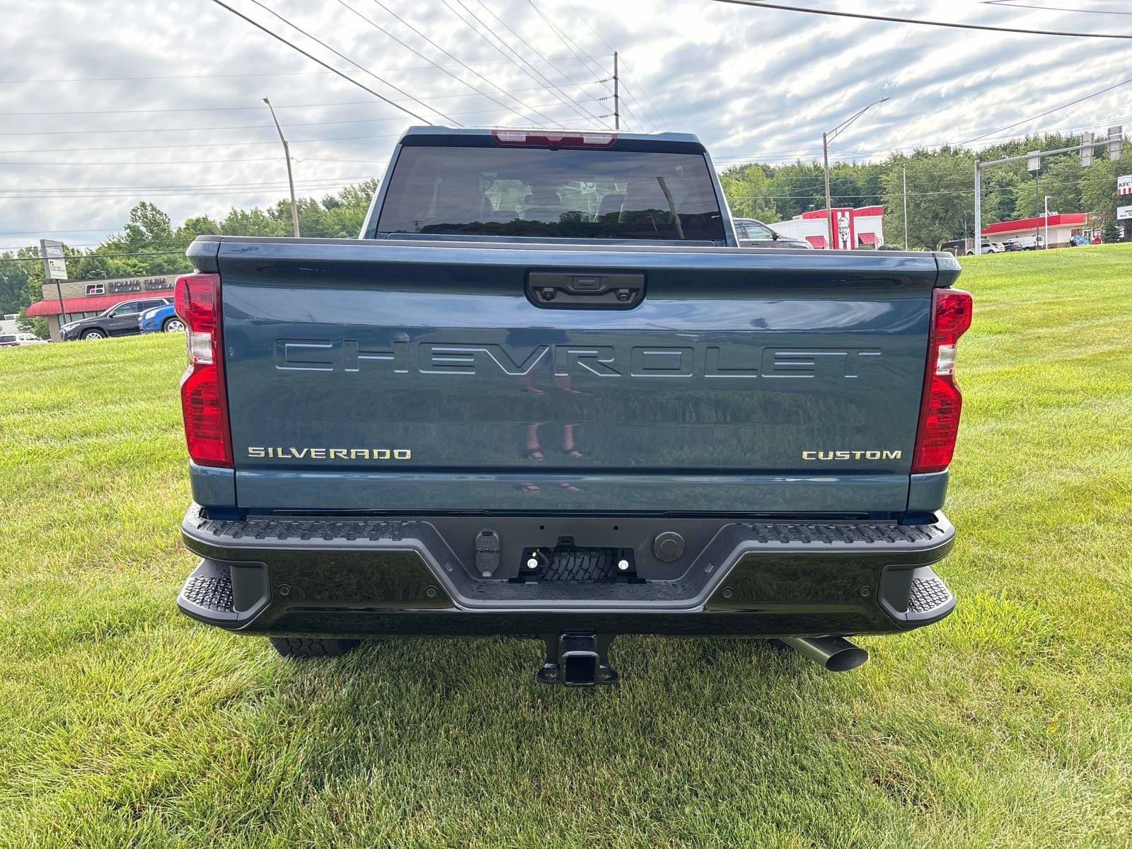 New 2026 Chevrolet Silverado 2500 Custom w/ Custom Value Package AWD/4WD image 4