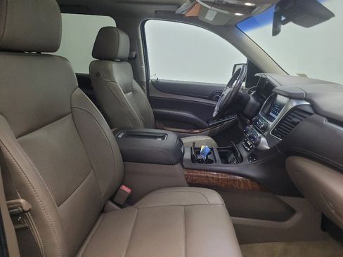 Used 2016 Chevrolet Suburban LTZ AWD/4WD image 21