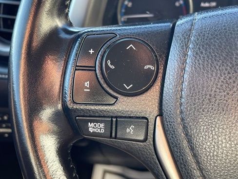 Used 2017 Toyota RAV4 XLE image 7