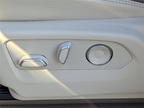 New 2026 GMC Yukon XL Denali w/ Denali Reserve Package image 22