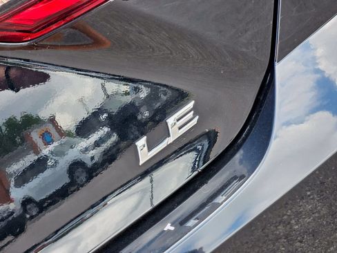 Used 2025 Toyota Camry LE FWD image 8