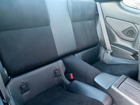 Used 2024 Toyota GR86 Premium image 25