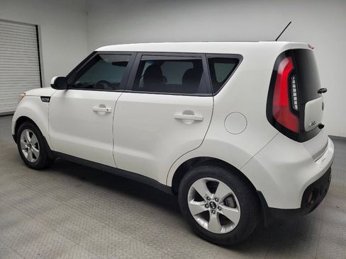 Used 2019 Kia Soul FWD image 3