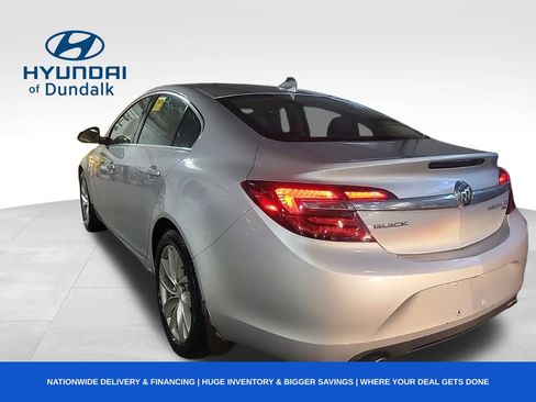 Used 2017 Buick Regal AWD image 2