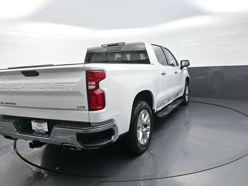 Used 2021 Chevrolet Silverado 1500 LTZ w/ Z71 Off-Road Package AWD/4WD image 9