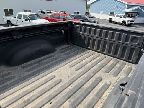 Used 2020 RAM 1500 Laramie AWD/4WD image 43