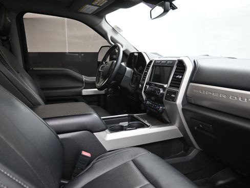 Used 2020 Ford F250 Lariat AWD/4WD image 24