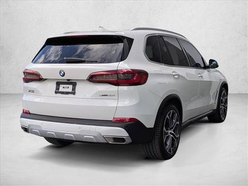 Used 2023 BMW X5 sDrive40i w/ Parking Assistance Package image 5