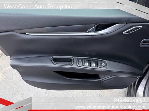 Used 2017 Maserati Ghibli RWD image 16