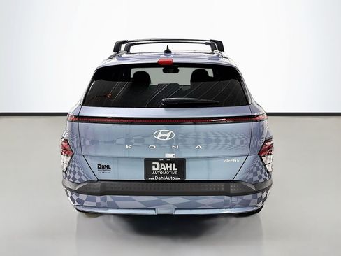 Used 2025 Hyundai Kona SEL FWD image 12