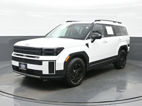 Used 2025 Hyundai Santa Fe XRT image 2