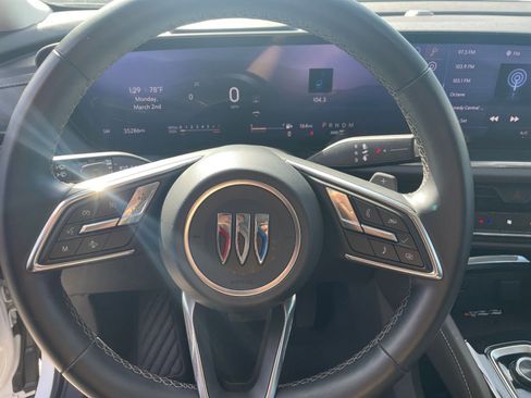 Used 2024 Buick Envision Preferred image 28