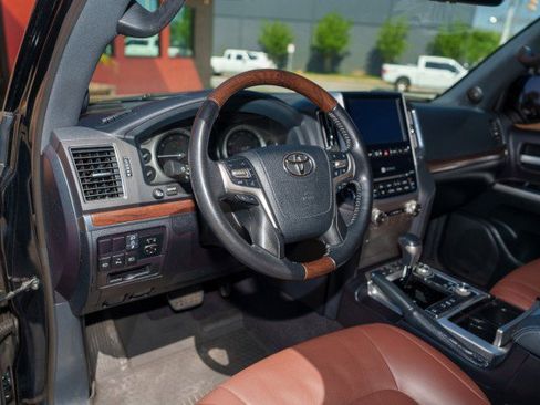 Used 2021 Toyota Land Cruiser AWD/4WD image 13