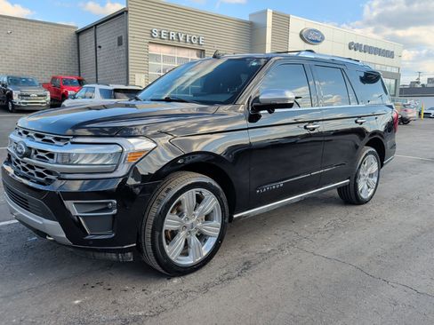 Used 2023 Ford Expedition Platinum AWD/4WD image 5