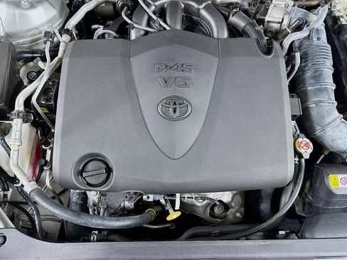 Used 2023 Toyota Camry XLE w/ Navigation Package image 33