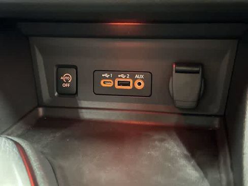 Used 2024 Nissan Sentra SV FWD image 25