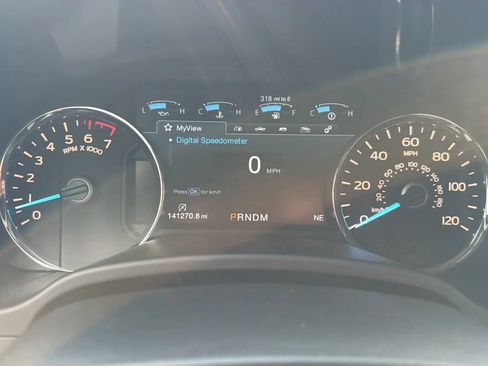 Used 2018 Ford F150 Lariat w/ Equipment Group 502A Luxury AWD/4WD image 17