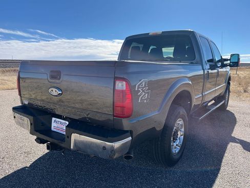 Used 2015 Ford F250 XLT w/ XLT Premium Package image 5