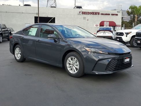 New 2026 Toyota Camry LE image 10