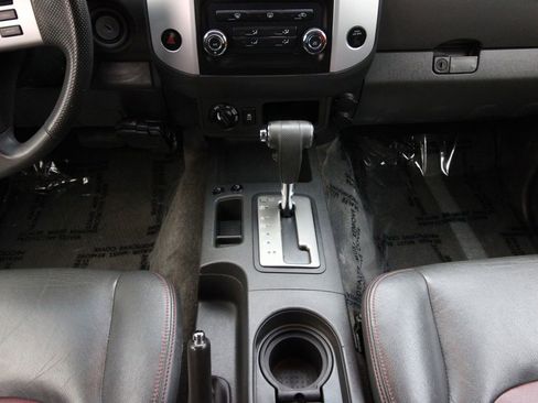 Used 2013 Nissan Xterra S w/ Value Package image 19