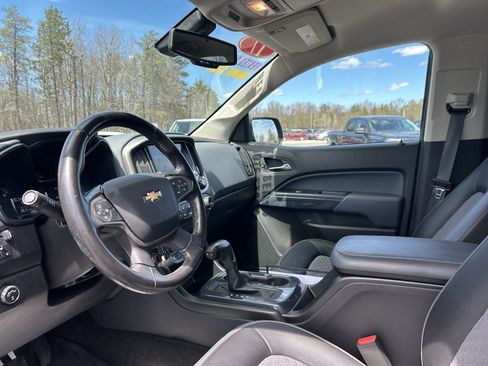 Used 2017 Chevrolet Colorado Z71 AWD/4WD image 17