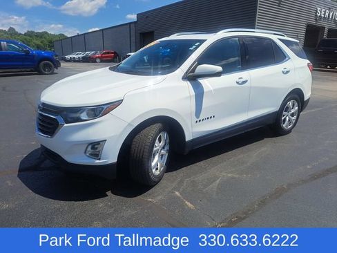 Used 2019 Chevrolet Equinox LT FWD image 2