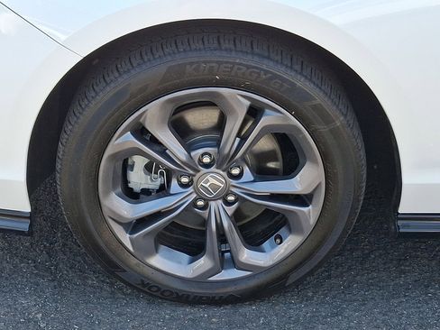 Used 2024 Honda Accord EX-L image 27