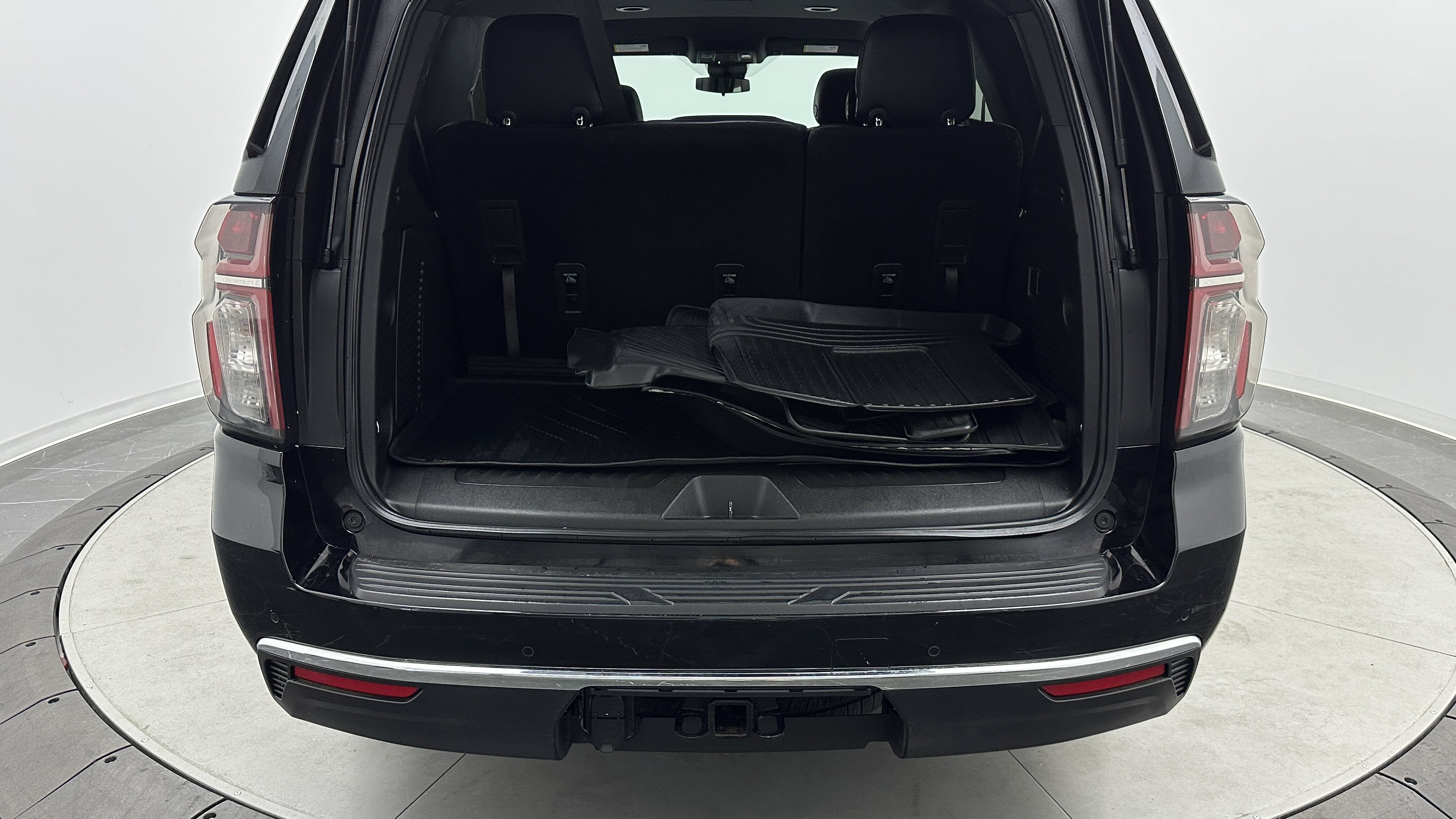 Used 2024 Chevrolet Tahoe LS RWD image 29