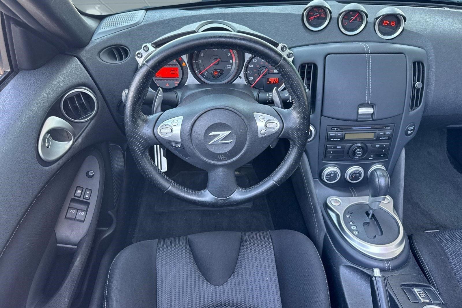 Used 2014 Nissan 370Z Roadster RWD image 25