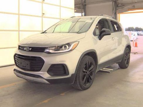 Used 2018 Chevrolet Trax LT w/ Redline Edition AWD/4WD image 16