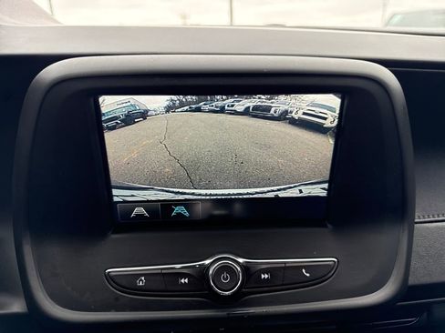 Used 2018 Chevrolet Camaro LT image 21