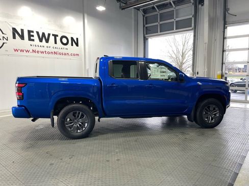 New 2026 Nissan Frontier SV w/ SV Convenience Package AWD/4WD image 8