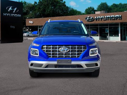 New 2025 Hyundai Venue Limited image 12
