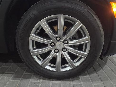 Used 2021 Cadillac XT4 Premium Luxury w/ Cold Weather Package image 9