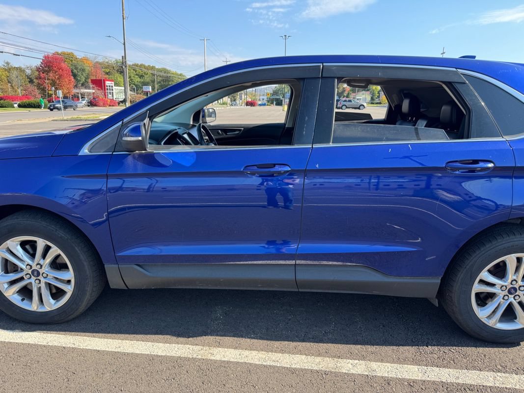 Used 2015 Ford Edge SEL w/ Canadian Touring Package AWD/4WD image 2