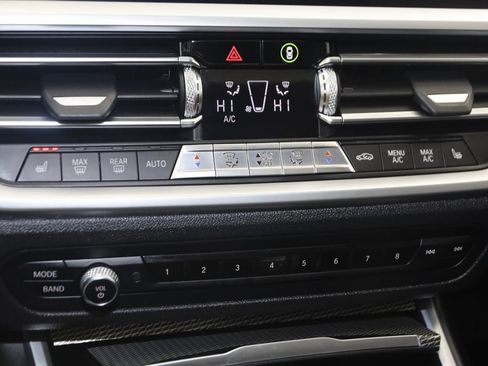 Used 2020 BMW M340i xDrive M340i xDrive w/ Parking Assistance Package image 31