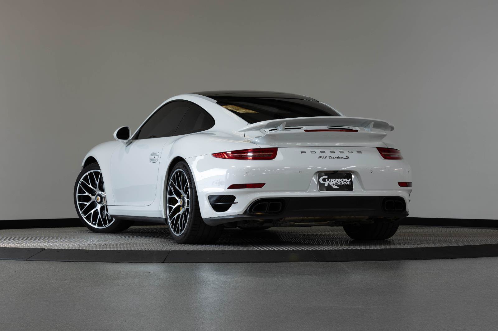 Used 2015 Porsche 911 Turbo S AWD/4WD image 32