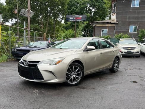 Used 2015 Toyota Camry XSE FWD image 5