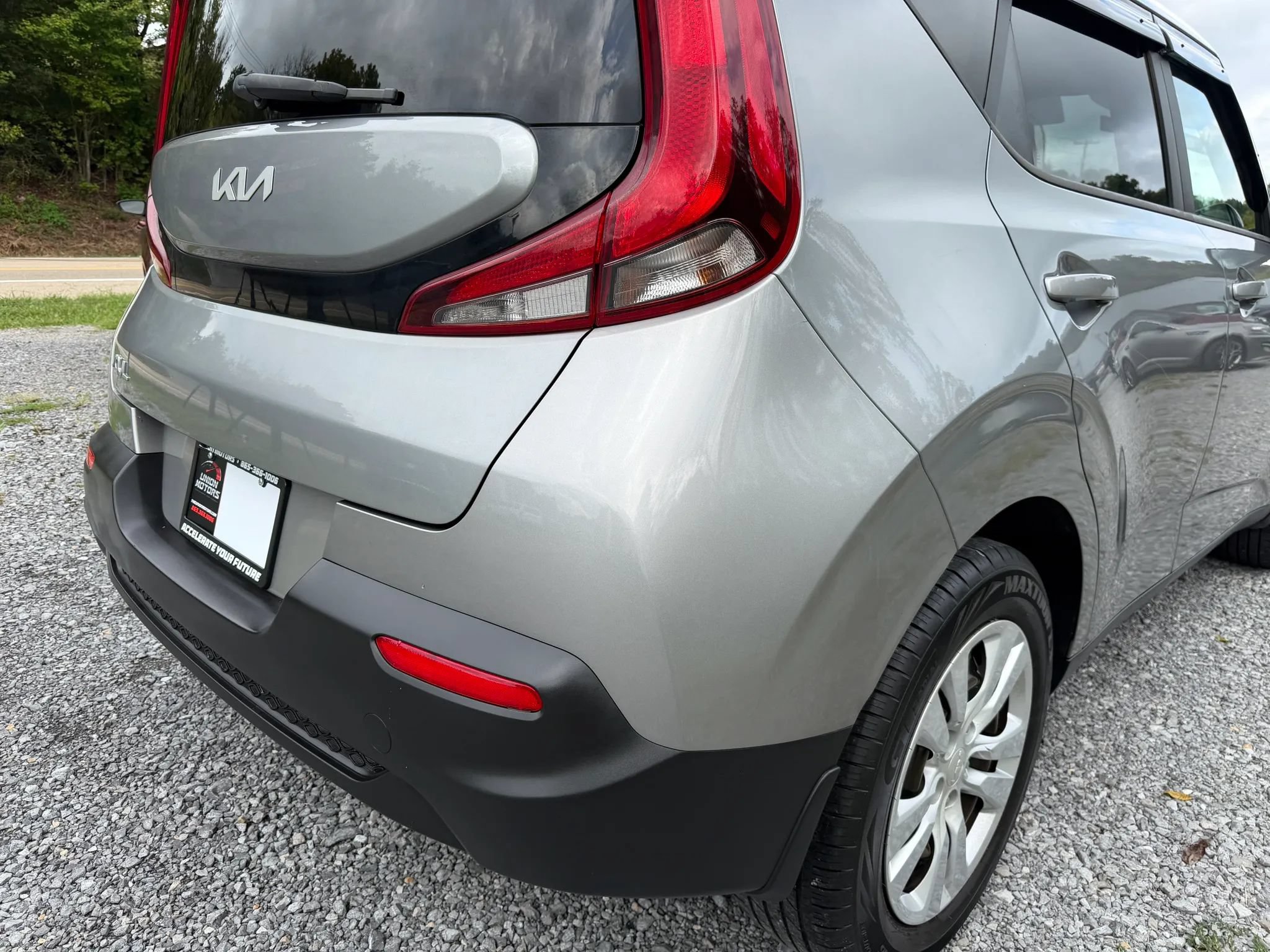 Used 2022 Kia Soul LX FWD image 11